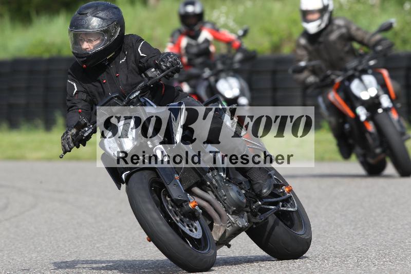 Archiv-2025/10 23.04.2025 Cornu Master School ADR/gruen-vert/40